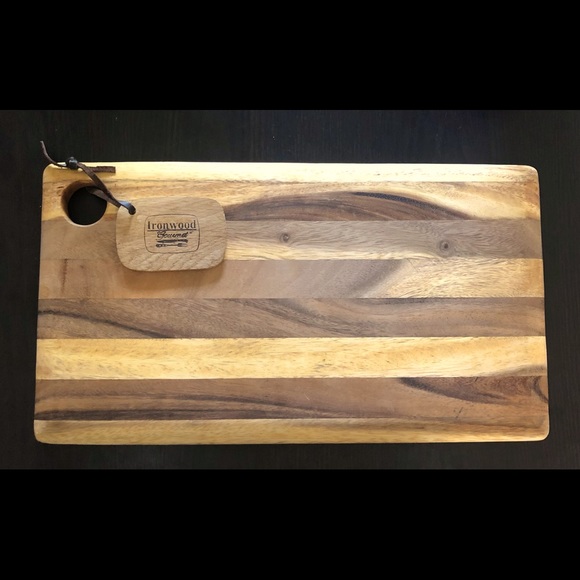 Ironwood Gourmet Blonde Wood Cutting Board - Picture 1 of 3